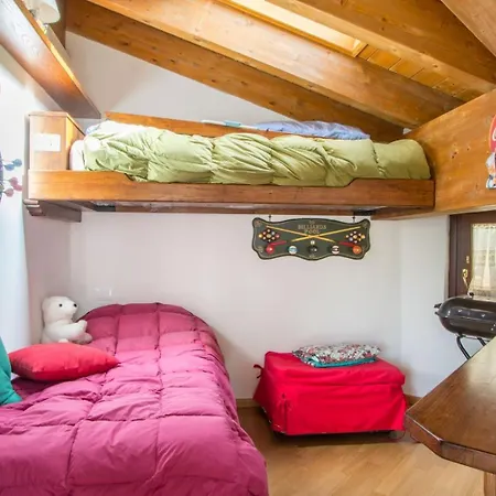 Accogliente Su 2 Piani Apartment Rocca di Mezzo